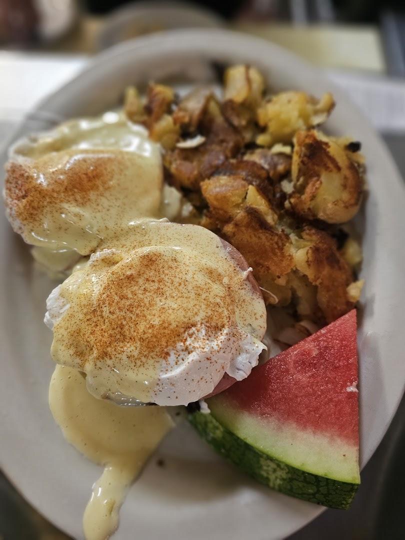 Farmer's Plate Hometown Cafe